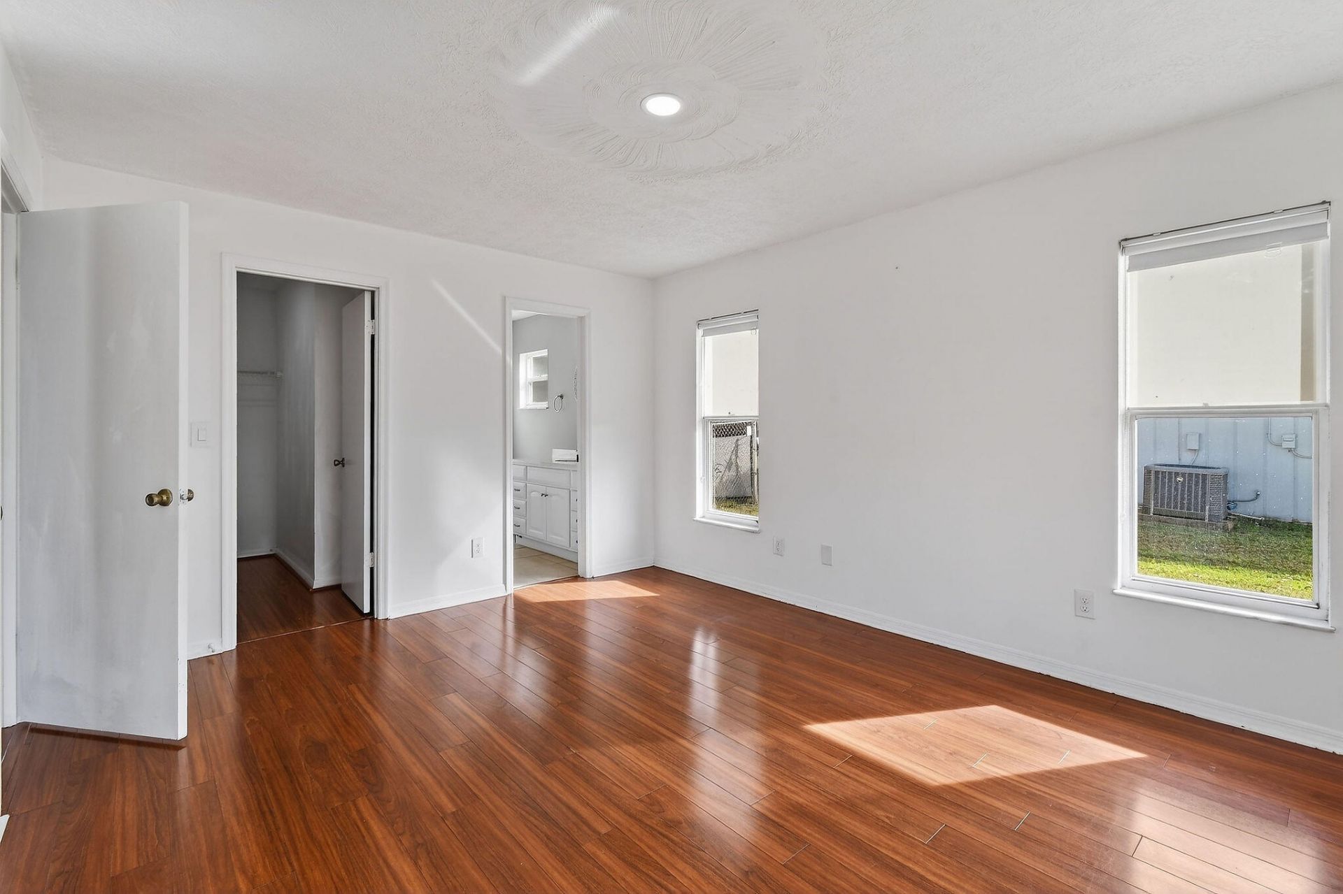 1757 SW Ocean Cove Avenue, Port Saint Lucie, FL 34953 Photo