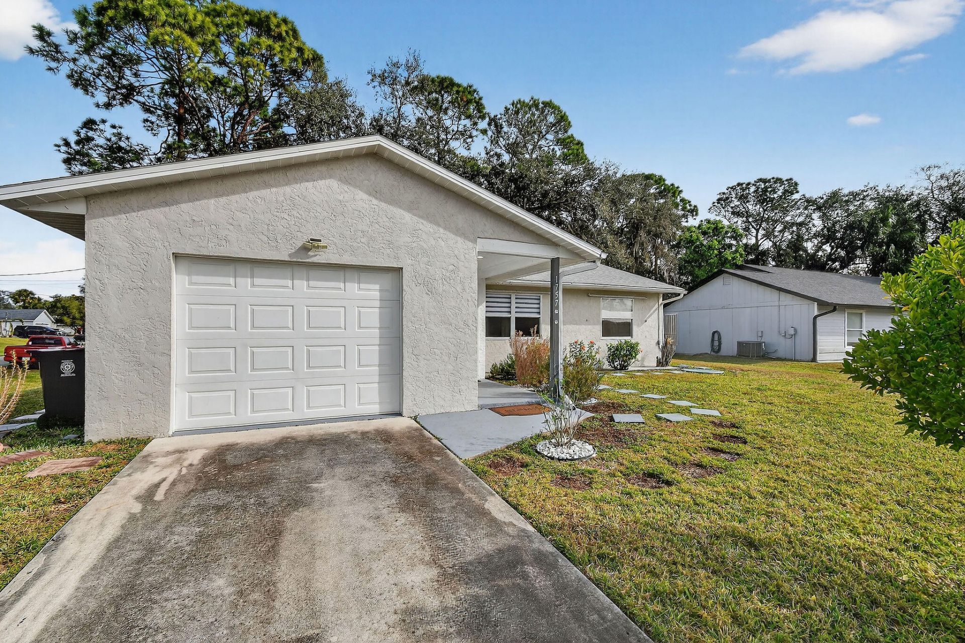 1757 SW Ocean Cove Avenue, Port Saint Lucie, FL 34953 Photo
