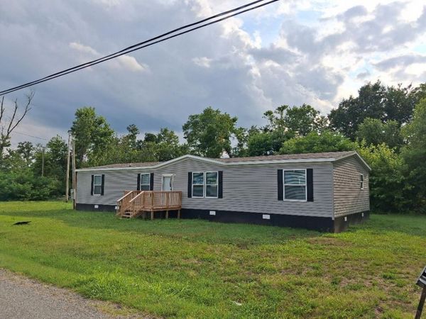 1507 N Oak Street, Duquoin, IL 62932