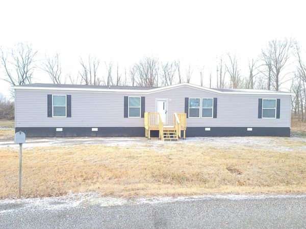 1507 N Oak Street, Duquoin, IL 62932