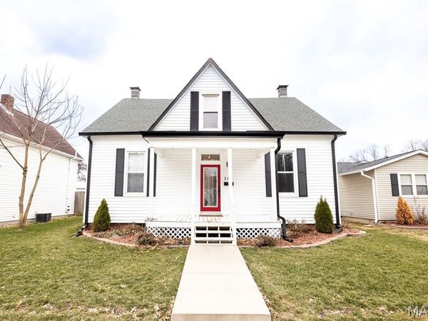 106 S Vine Street, Freeburg, IL 62243