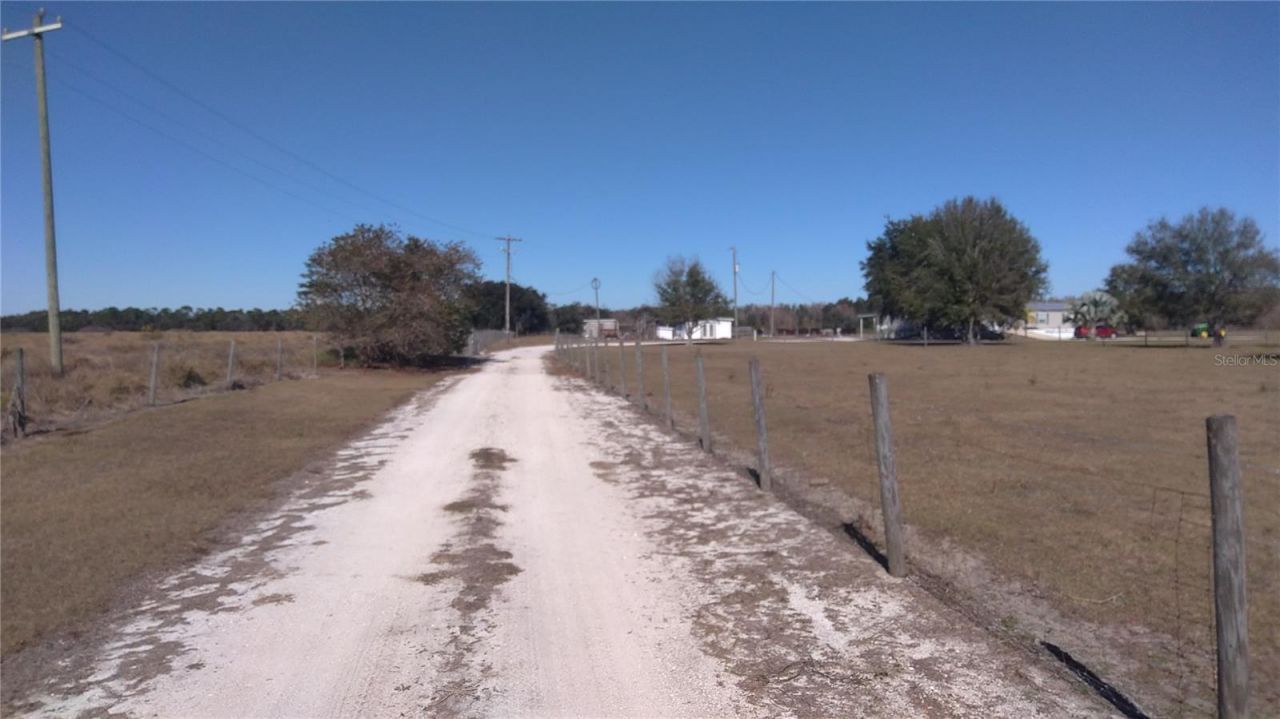 12051 Avon Park Cut Off Road, Fort Meade, FL 33841 Photo