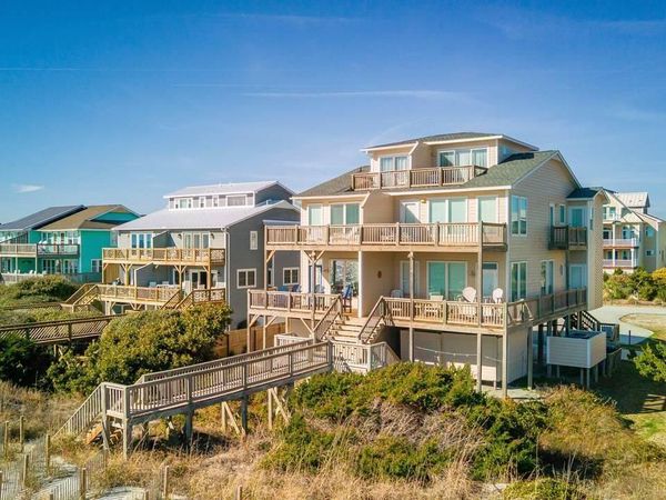 7021 Ocean Drive E, Emerald Isle, NC 28594