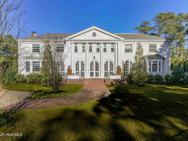 12 E Barrett Road, Pinehurst, NC 28374