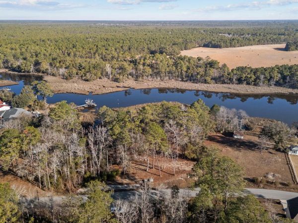 180 Henderson Drive, Newport, NC 28570