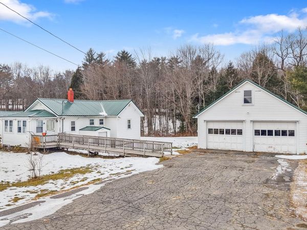 905 Wiscasset Road, Pittston, ME 04345