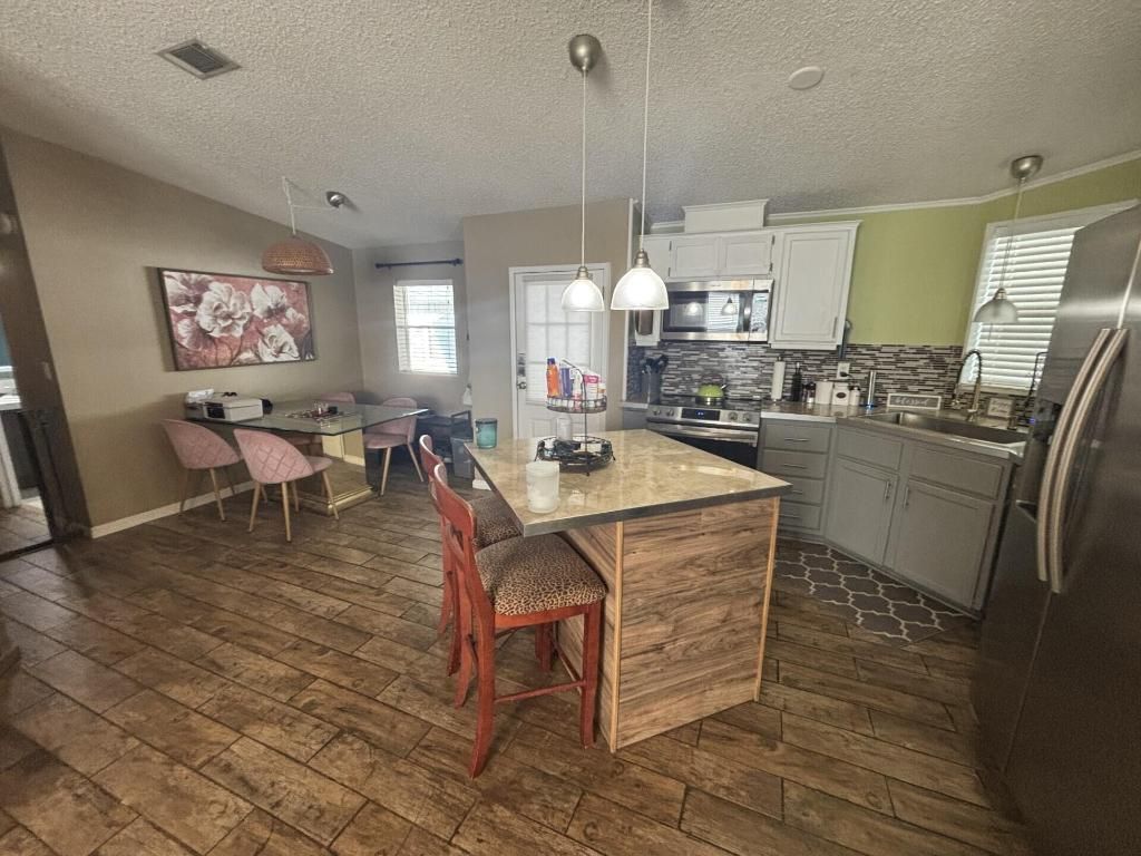 6567 NW 34th Avenue, Coconut Creek, FL 33073 Photo