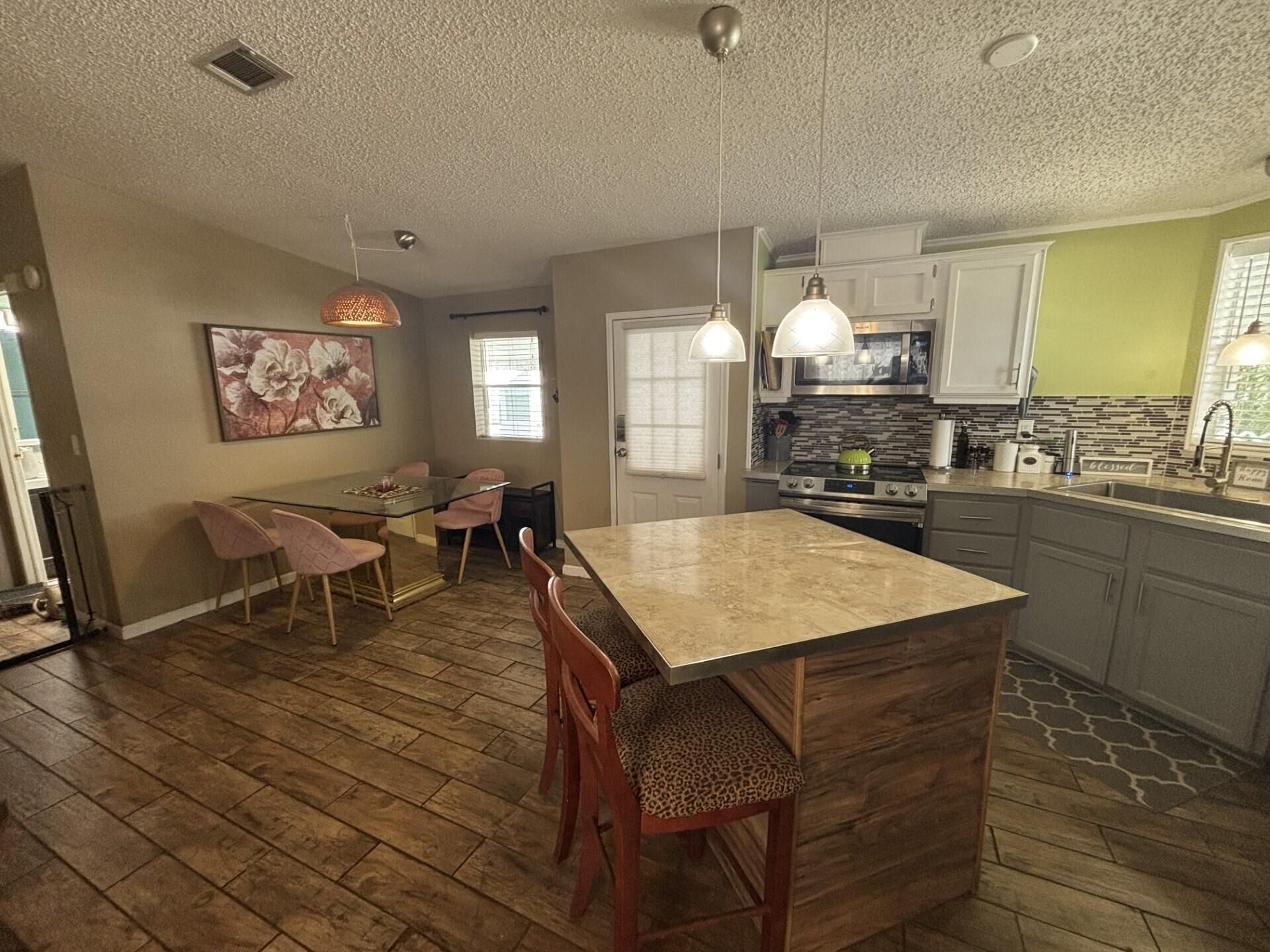 6567 NW 34th Avenue, Coconut Creek, FL 33073 Photo