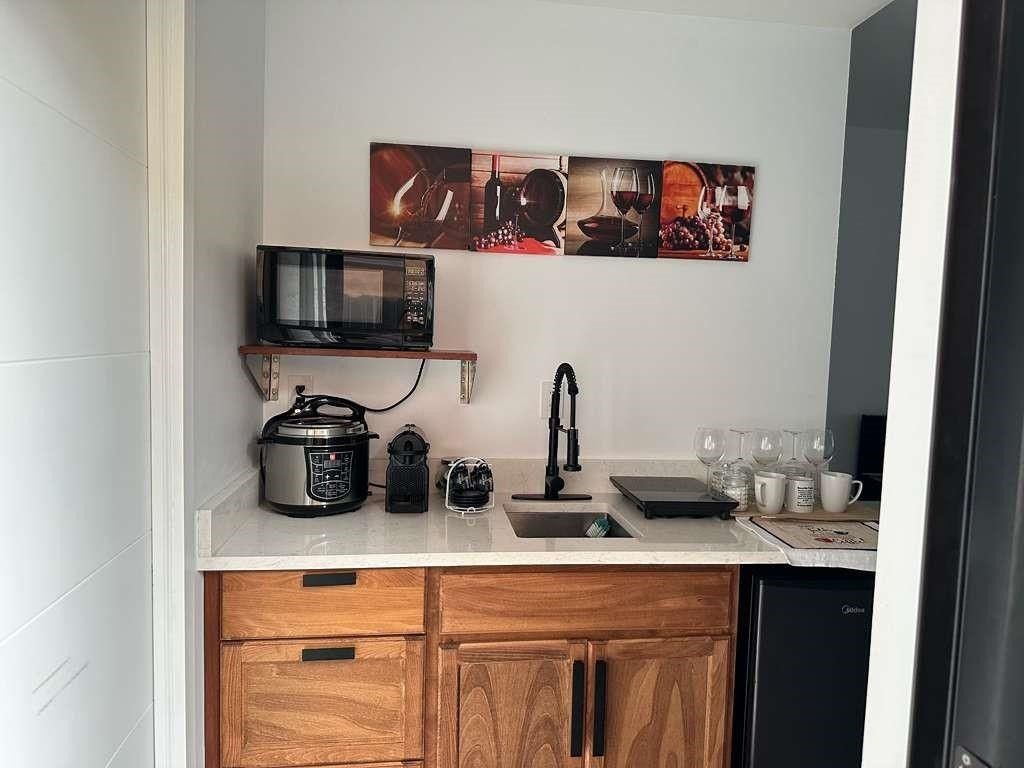 641 SW 35th Avenue, Miami, FL 33135 Photo