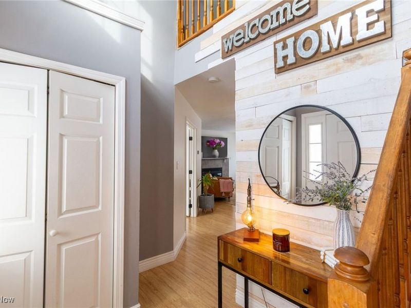 889 Holborn Road, Streetsboro, OH 44255 Photo 2