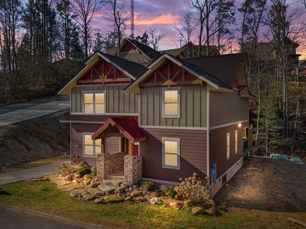 728 Still Hill Way, Gatlinburg, TN 37738