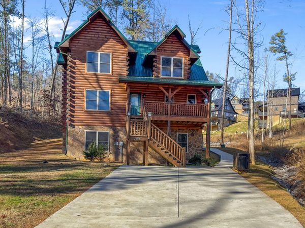 2804 Murray Ridge Road, Sevierville, TN 37876