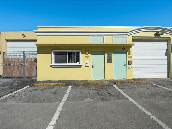 2325 NW 30th St, Unit 2325, Oakland Park, FL 33311