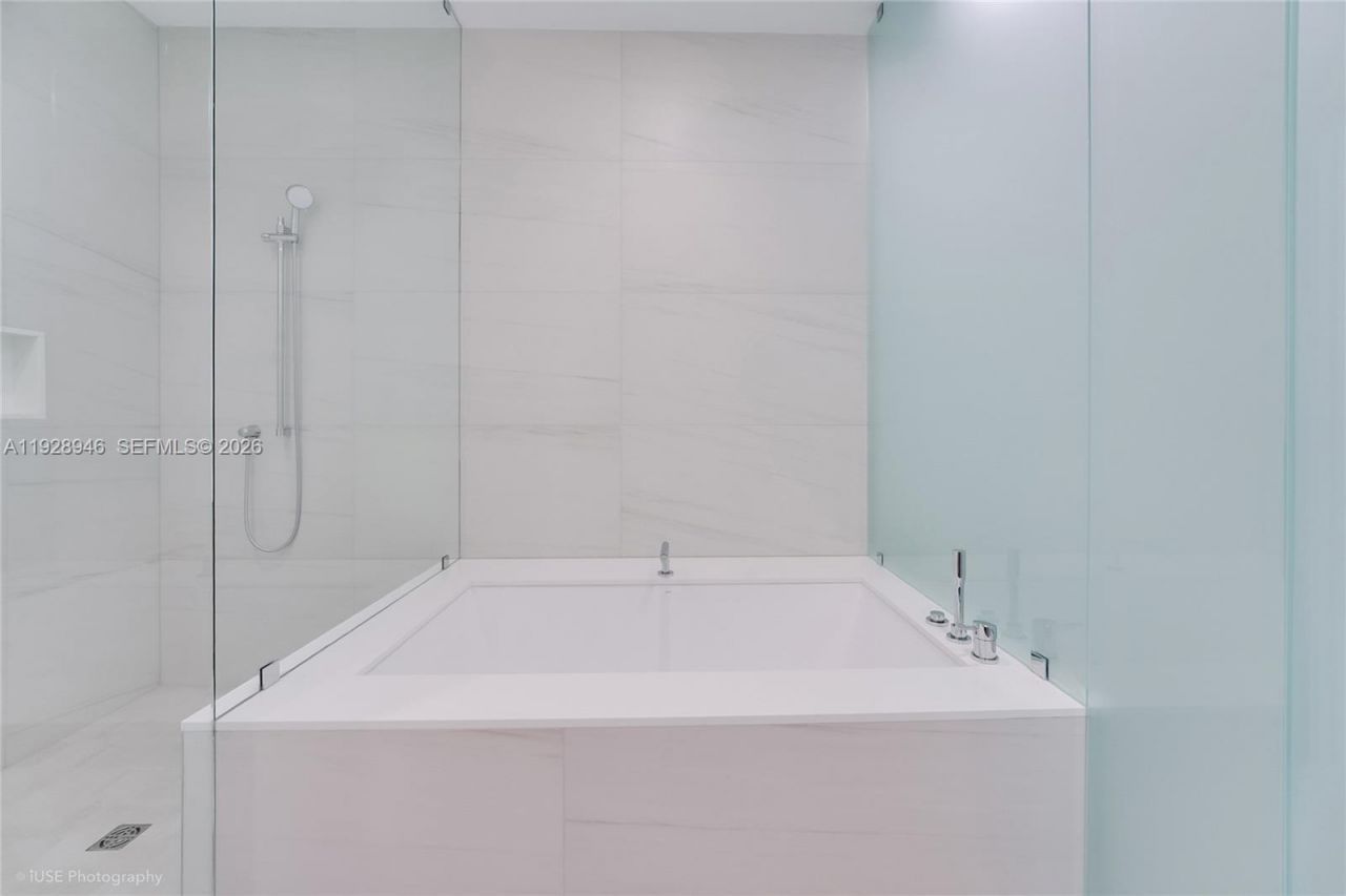 153 N Seabreeze Blvd , Unit 0401-S, Fort Lauderdale, FL 33304 Photo