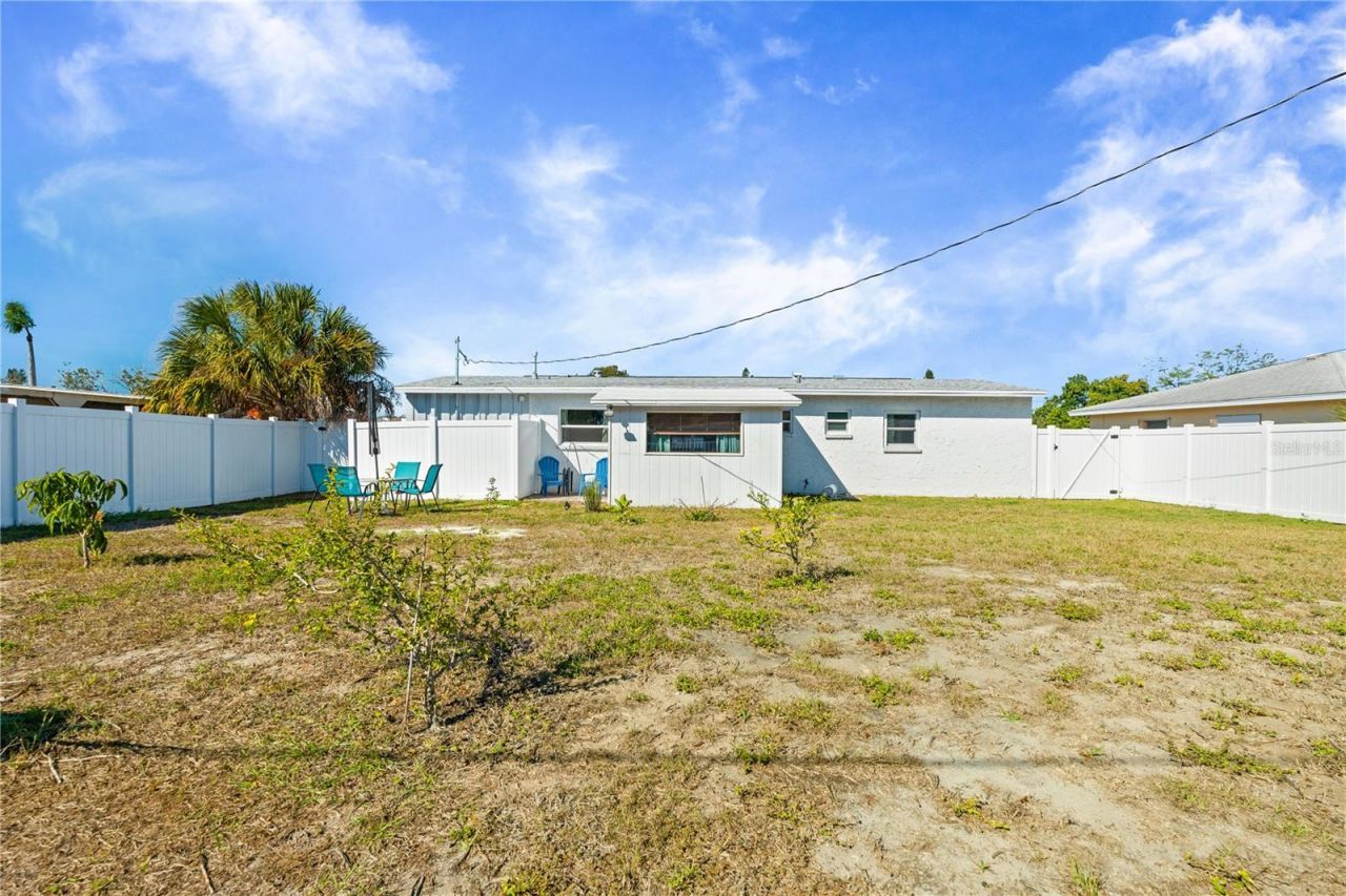 6227 Columbia Drive, Bradenton, FL 34207 Photo