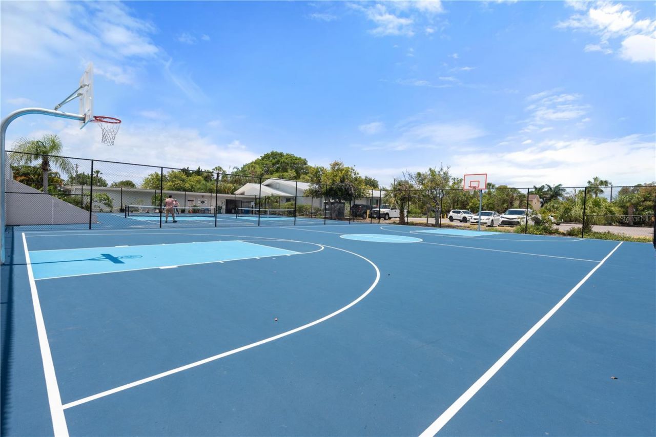 6227 Columbia Drive, Bradenton, FL 34207 Photo