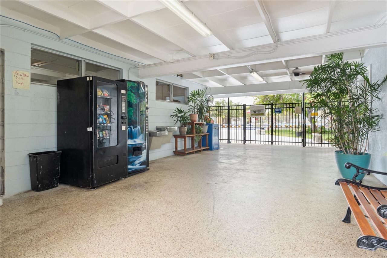 6227 Columbia Drive, Bradenton, FL 34207 Photo