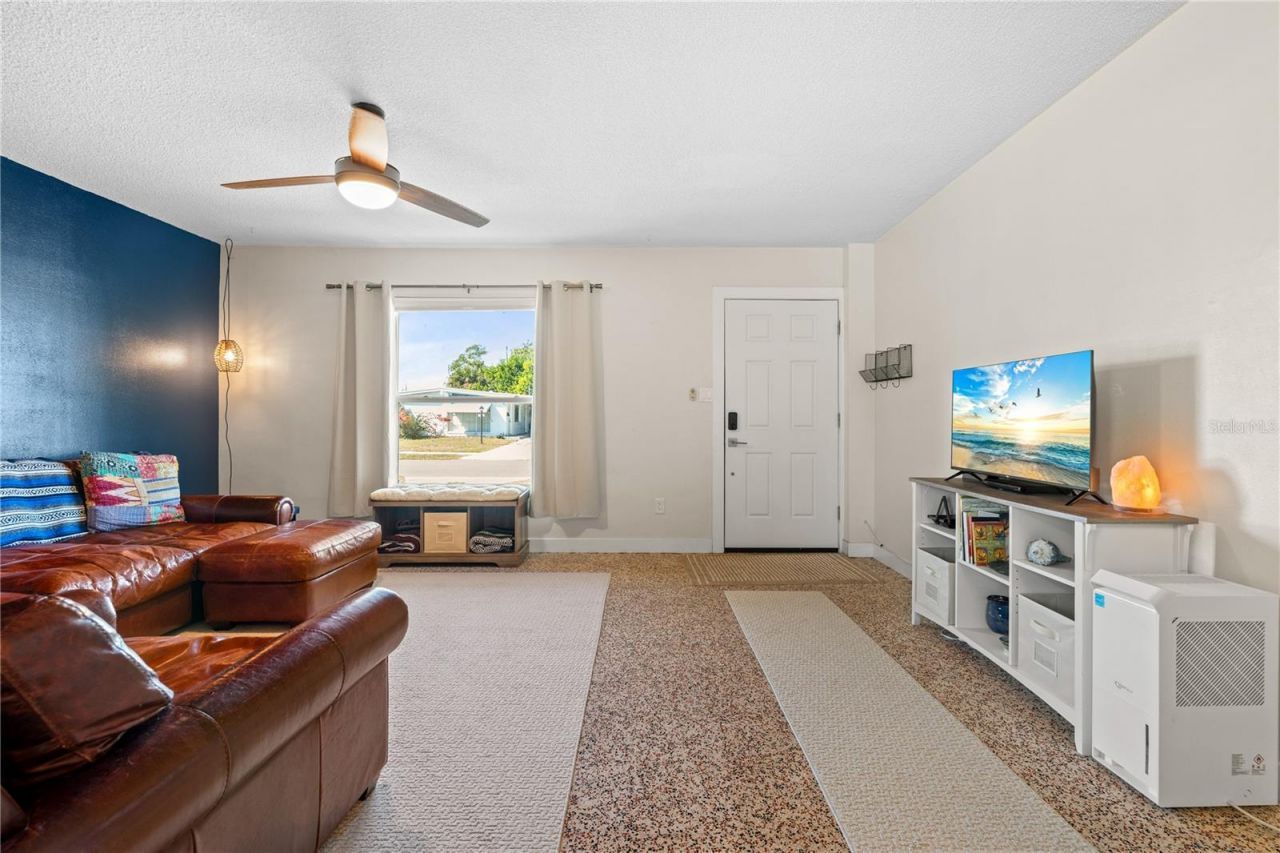 6227 Columbia Drive, Bradenton, FL 34207 Photo