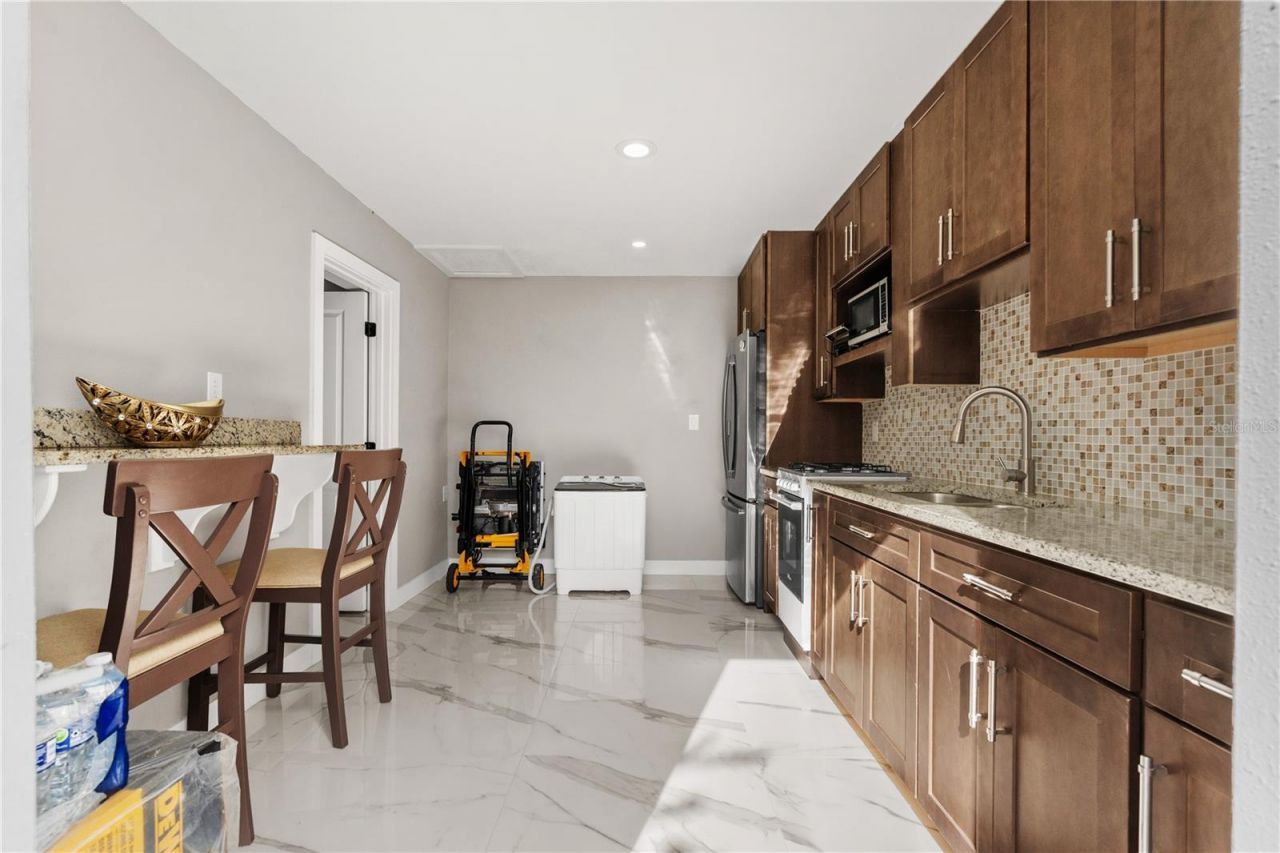5721 Carrollwood Meadows Drive, Tampa, FL 33625 Photo