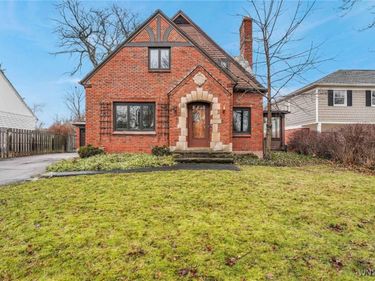 30 Bentham Parkway, Amherst, NY 14226