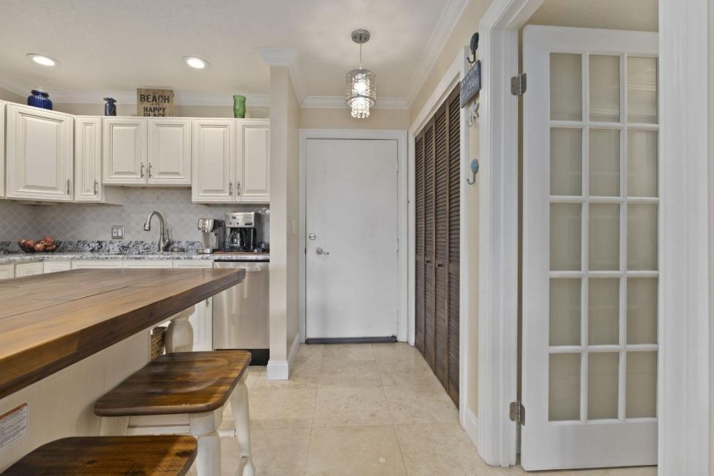 2400 S Ocean Drive, Unit V-122, Hutchinson Island, FL 34949 Photo