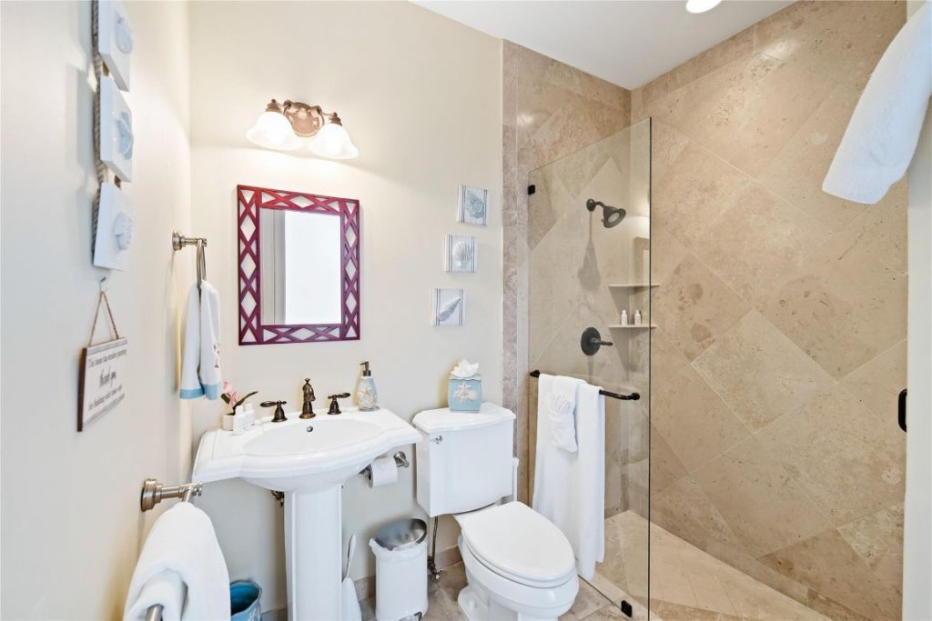 1600 S Ocean Drive, Fort Lauderdale, FL 33316 Photo