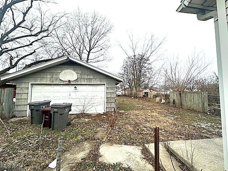 919 N Main Street, Lima, OH 45801 Photo 13