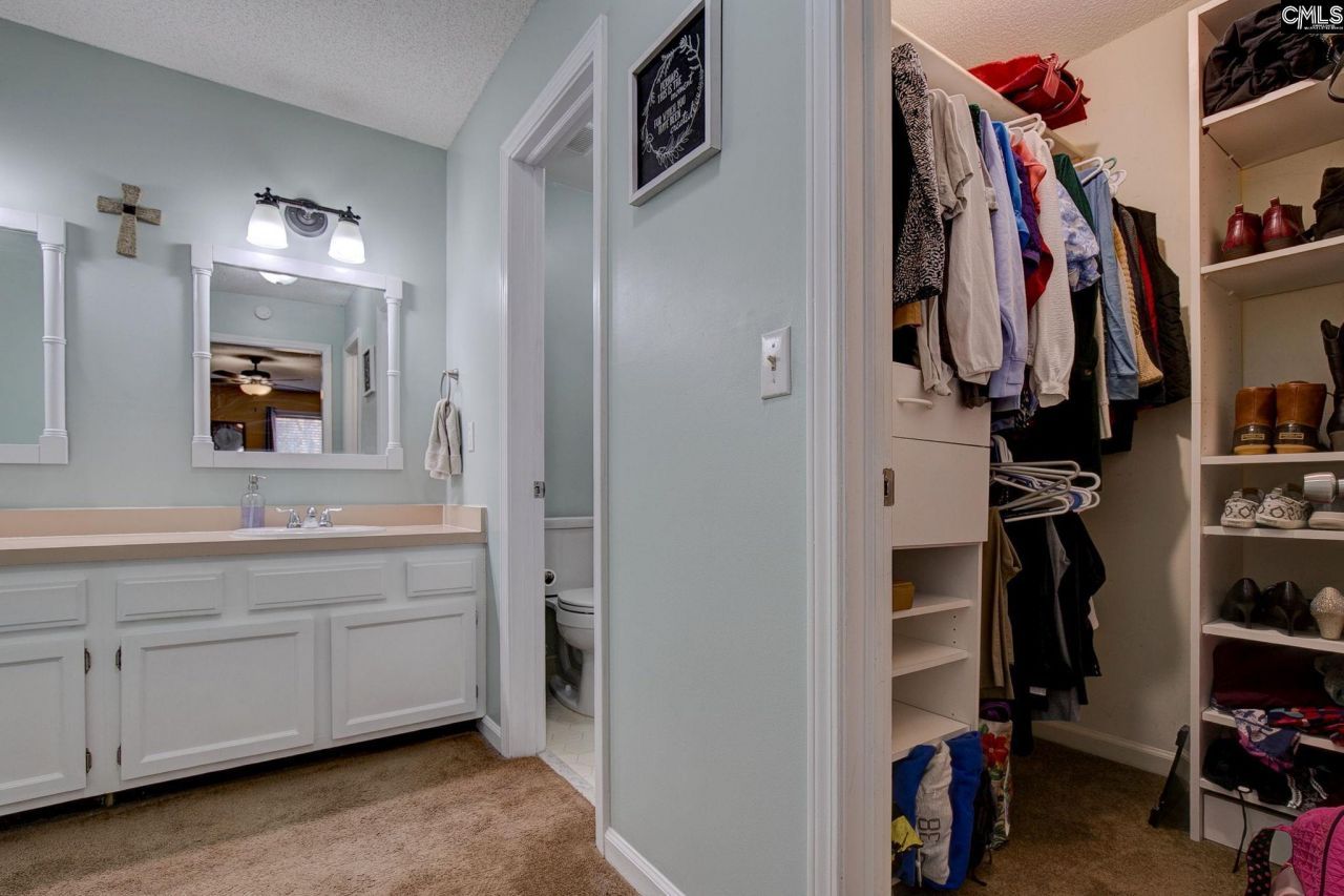 605 Timberleaf Court Photo 32