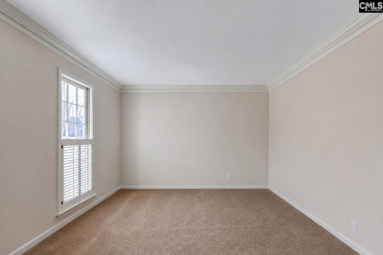 605 Timberleaf Court Photo 5