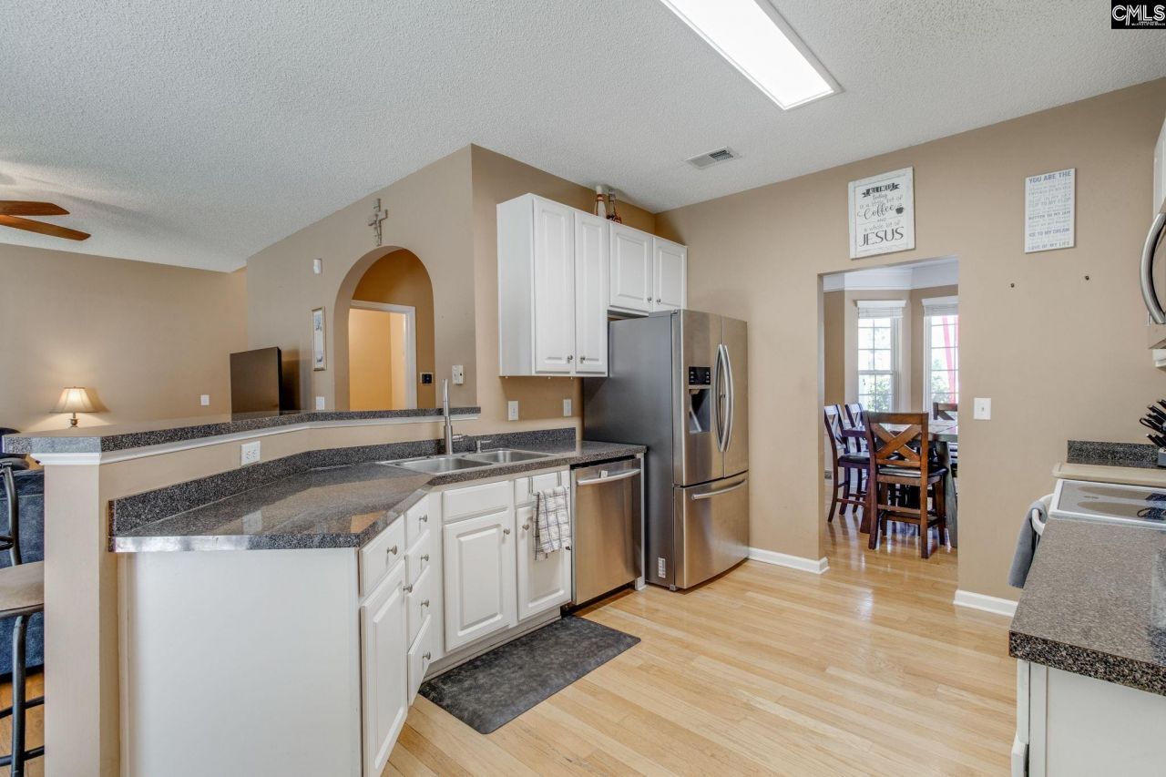 206 Water Hickory Way Photo 10