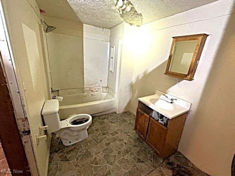 406 Ewing Avenue, Lima, OH 45801 Photo 5