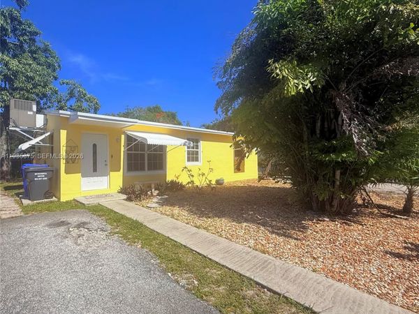 1311 N 69th Ave, Hollywood, FL 33024