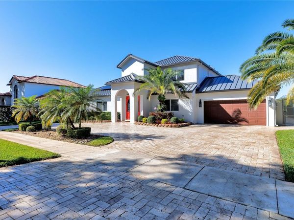 15560 NW 83rd Pl, Miami Lakes, FL 33016