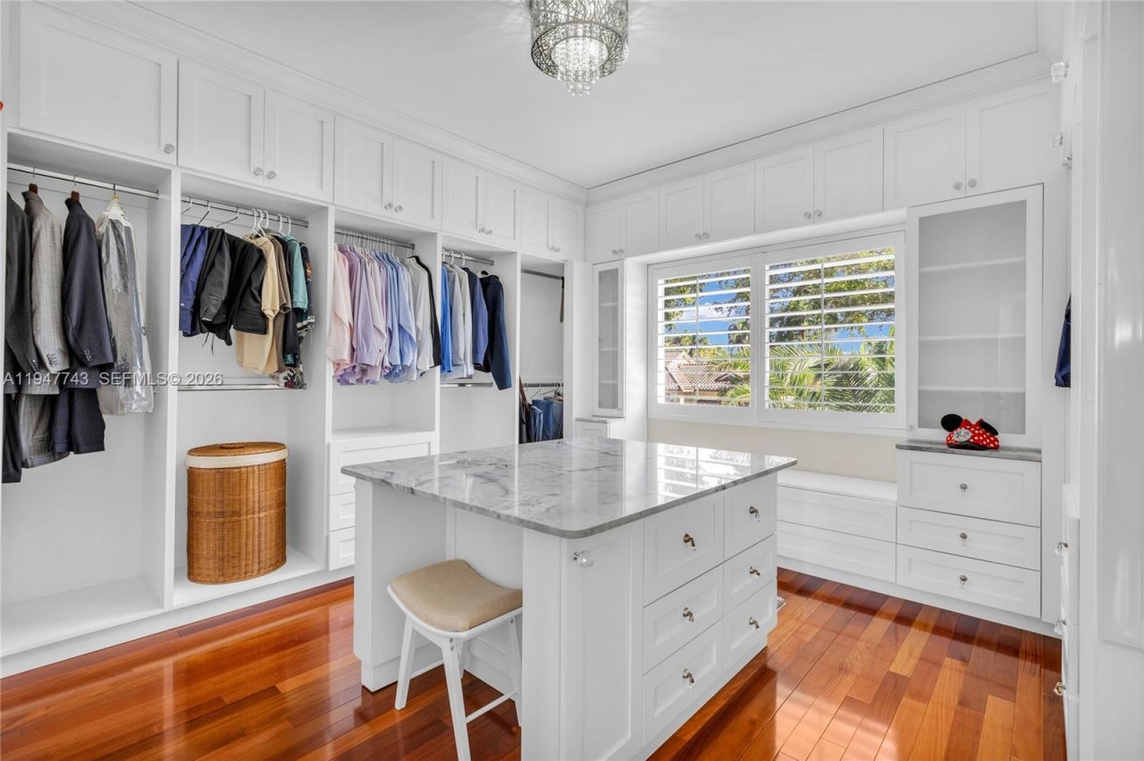 15560 NW 83rd Pl, Miami Lakes, FL 33016 Photo