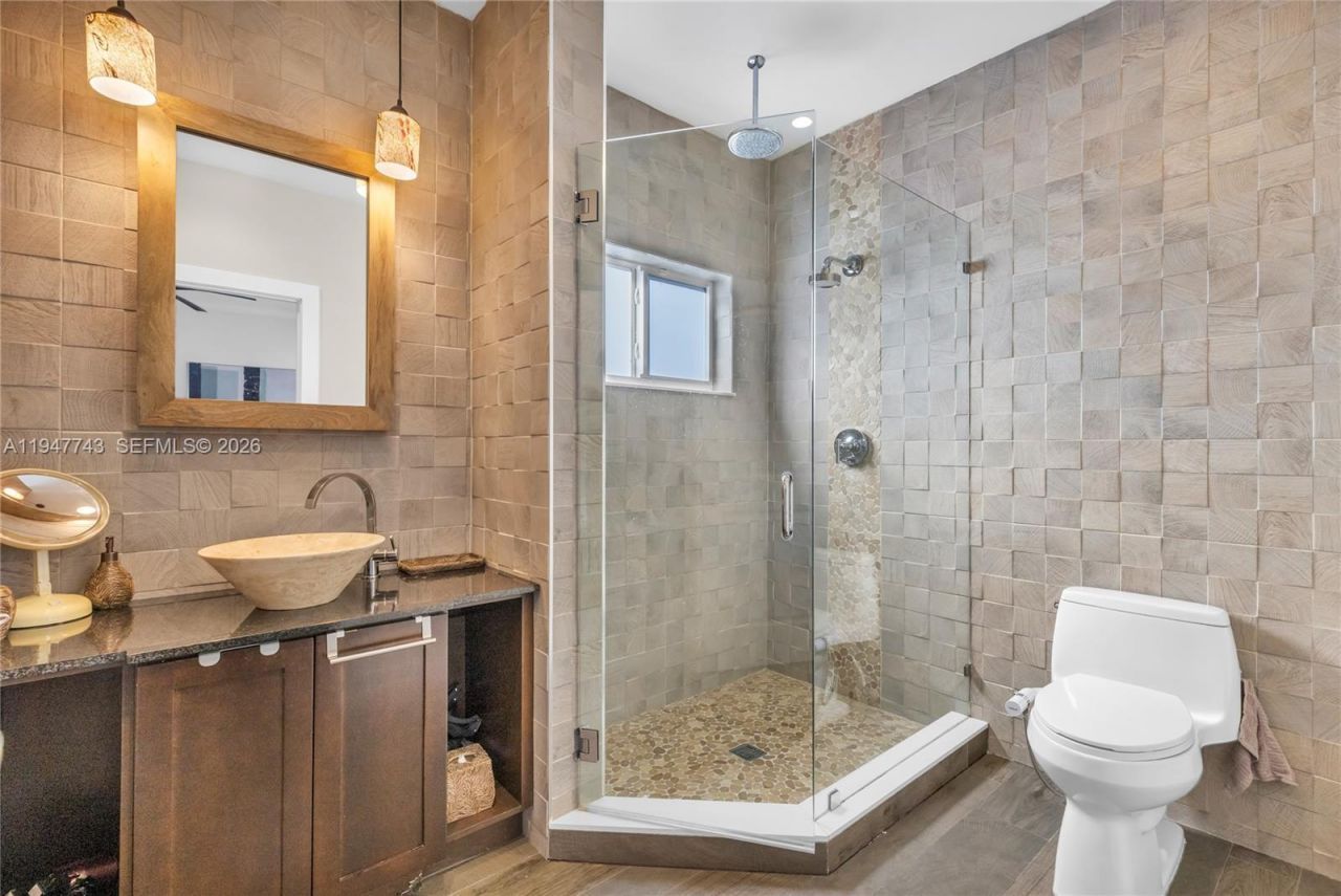 15560 NW 83rd Pl, Miami Lakes, FL 33016 Photo