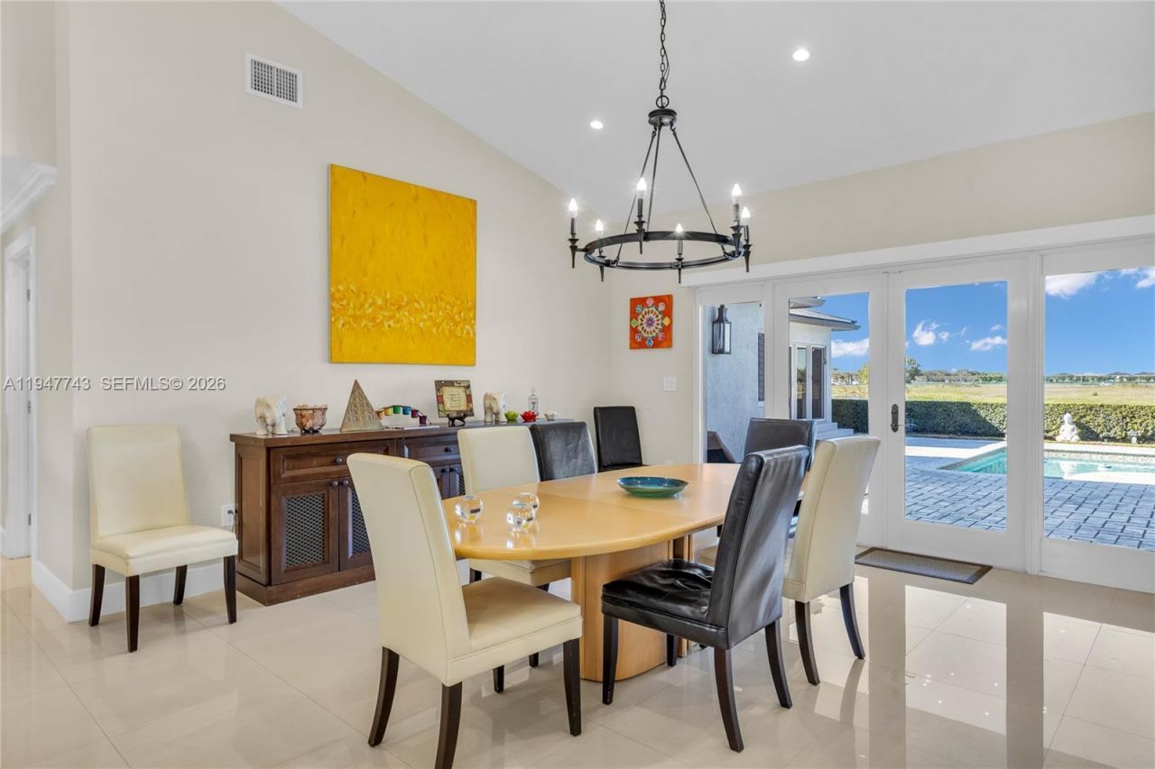 15560 NW 83rd Pl, Miami Lakes, FL 33016 Photo