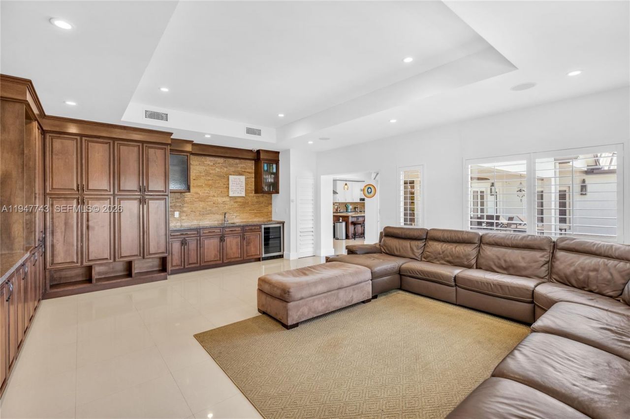 15560 NW 83rd Pl, Miami Lakes, FL 33016 Photo