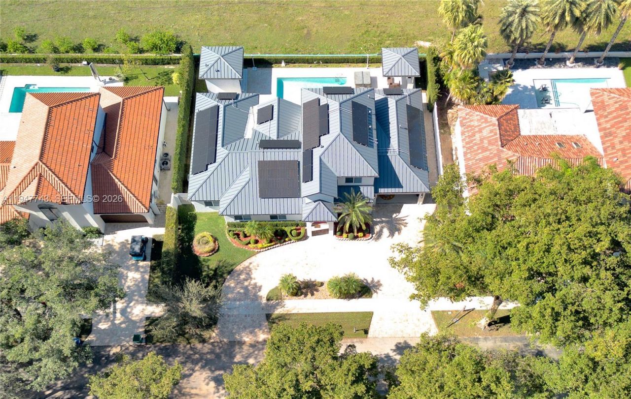 15560 NW 83rd Pl, Miami Lakes, FL 33016 Photo