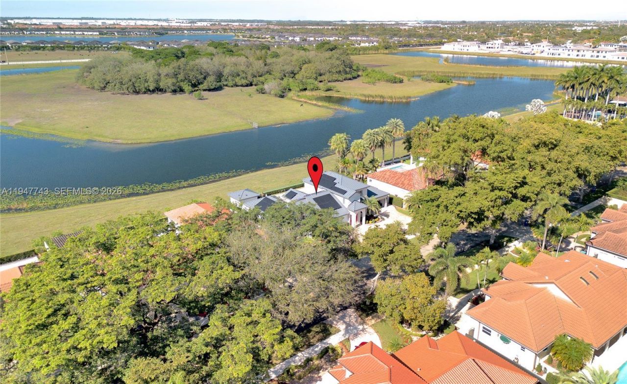 15560 NW 83rd Pl, Miami Lakes, FL 33016 Photo