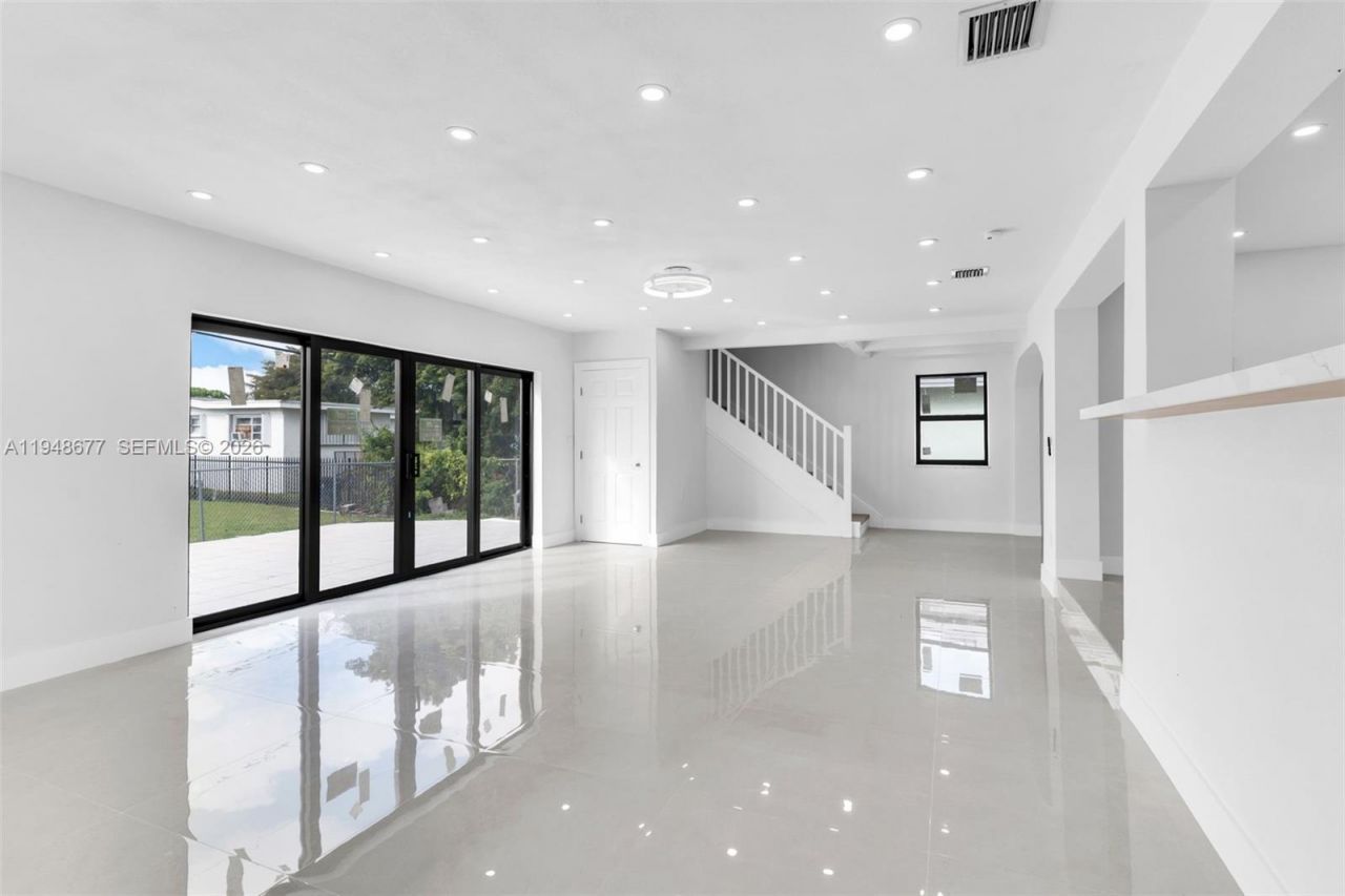 13930 Van Buren St, Miami, FL 33176 Photo