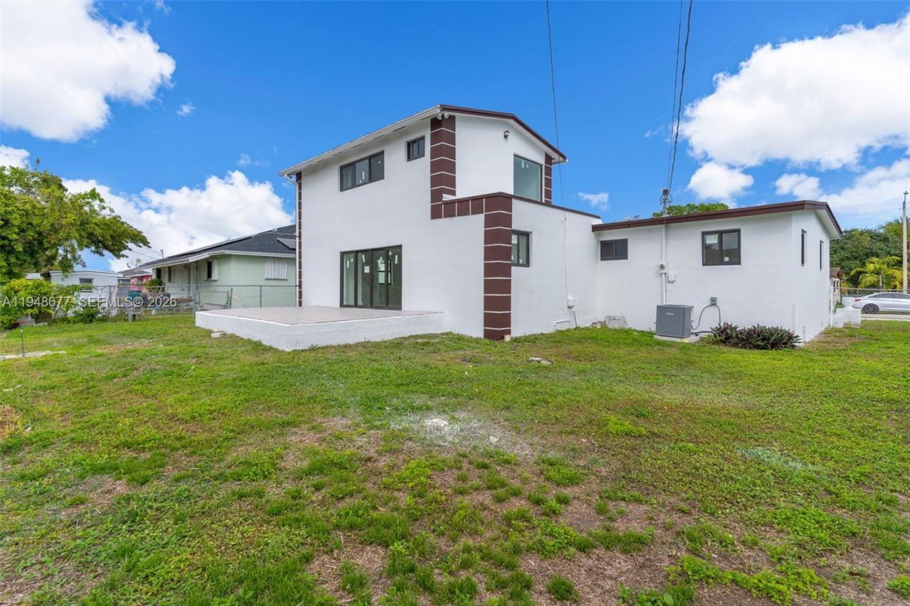 13930 Van Buren St, Miami, FL 33176 Photo