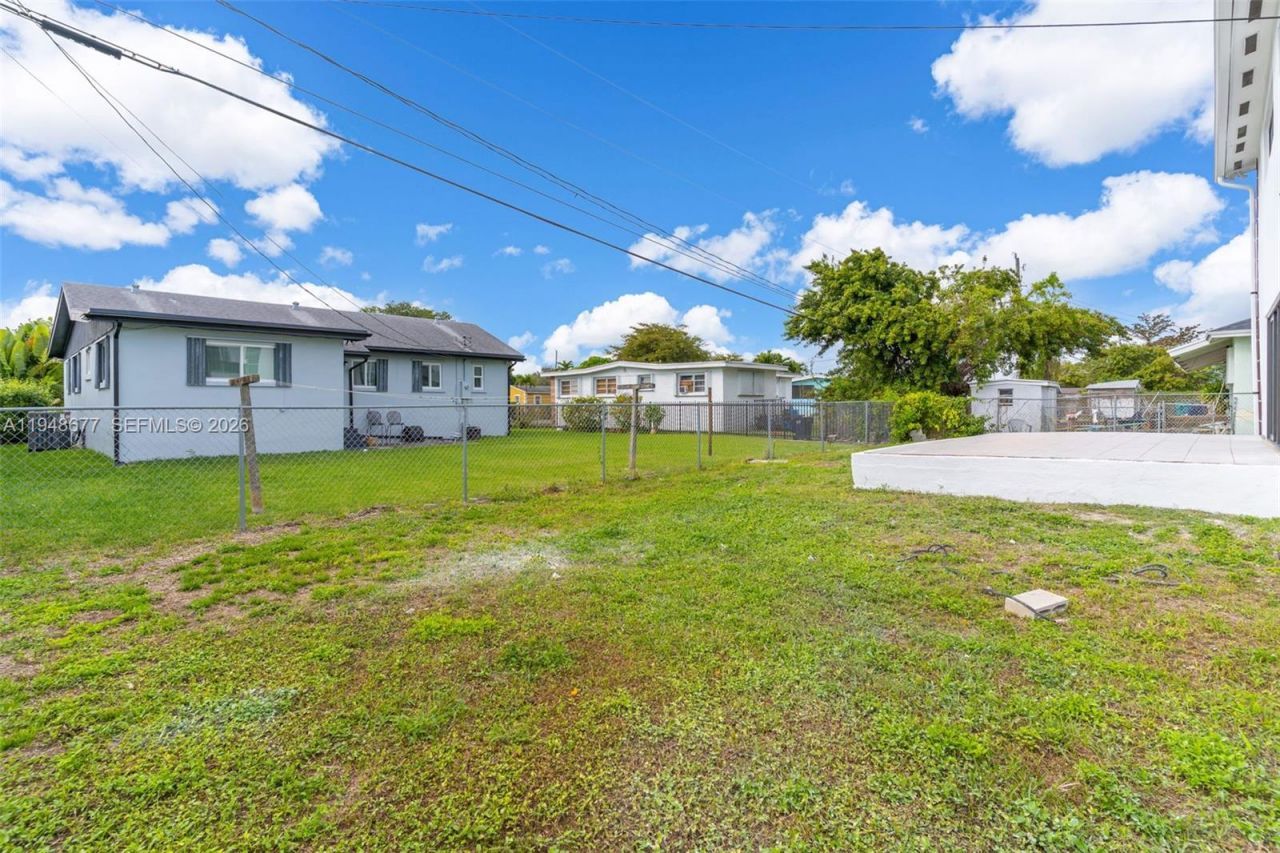 13930 Van Buren St, Miami, FL 33176 Photo