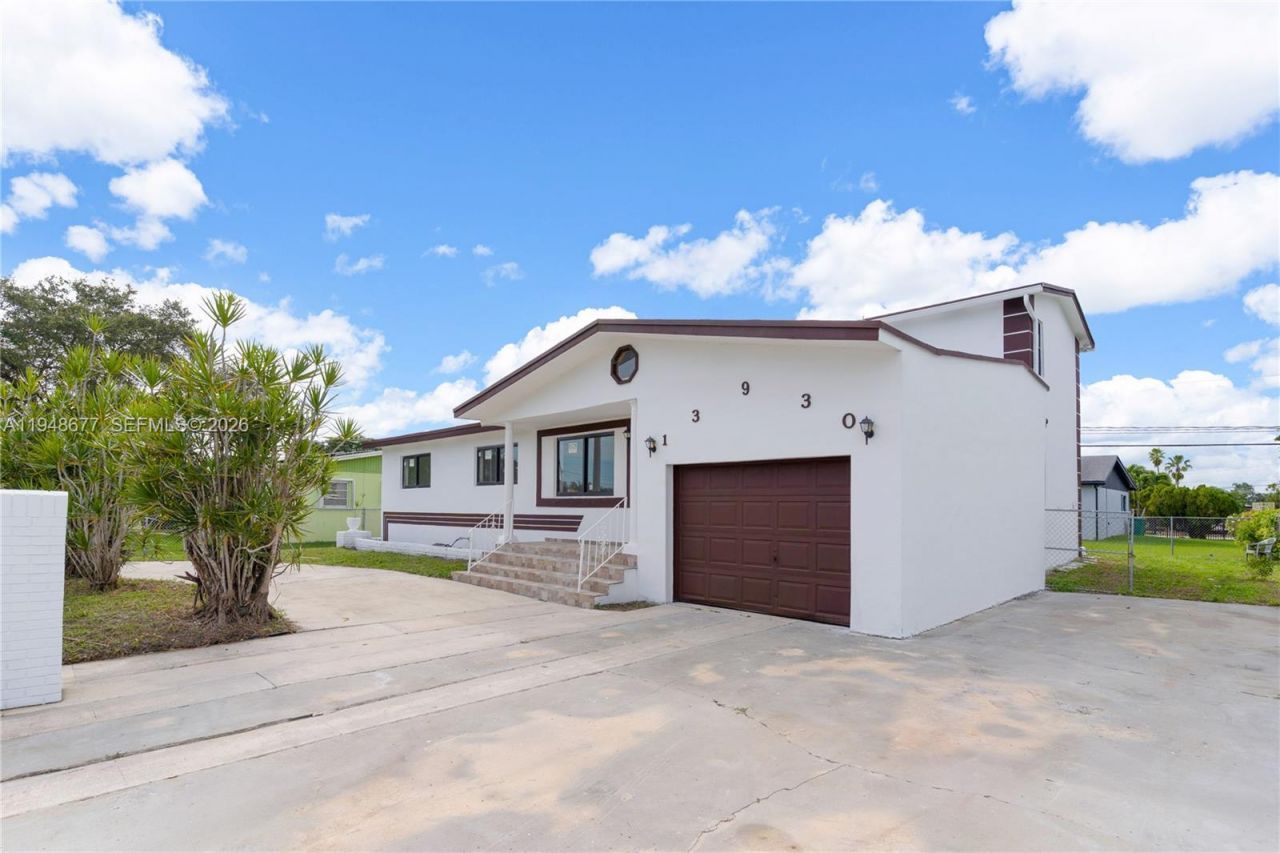 13930 Van Buren St, Miami, FL 33176 Photo