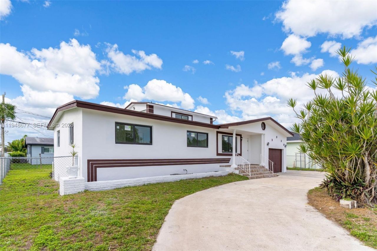 13930 Van Buren St, Miami, FL 33176 Photo