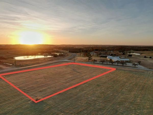 3207 Harris Street, Gainesville, TX 76240