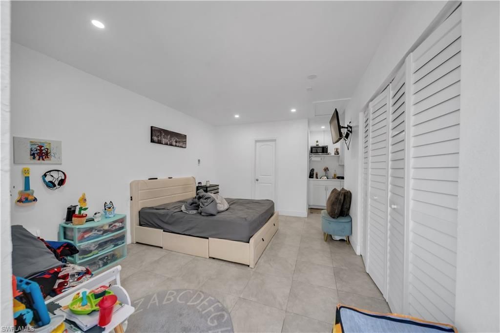 2617 53rd St W, Lehigh Acres, FL 33971 Photo