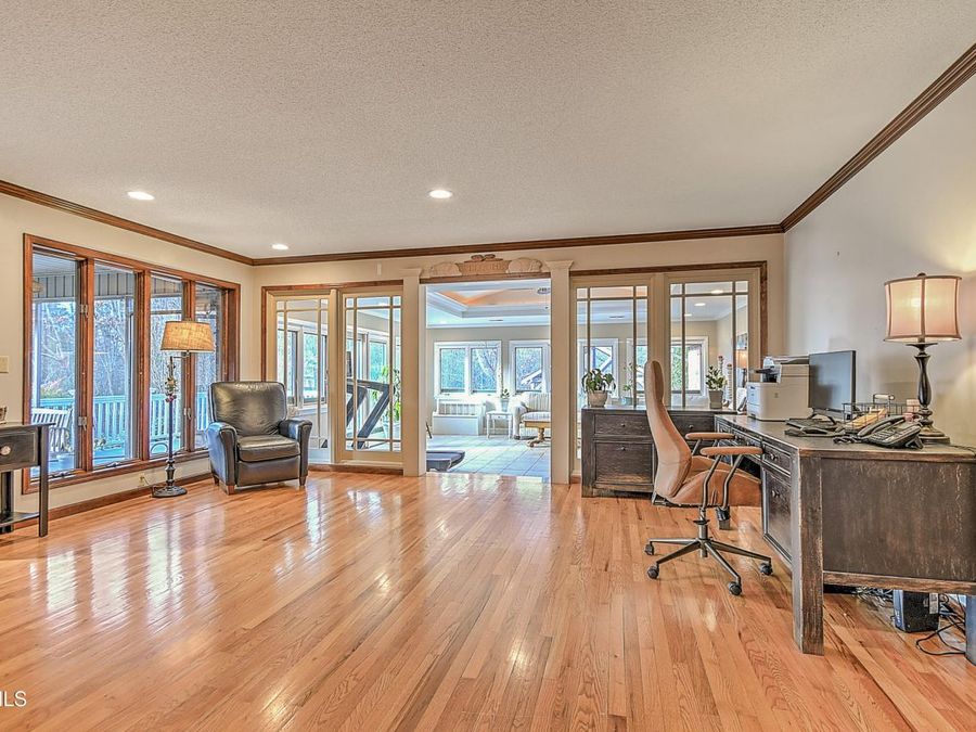 Property Image 36