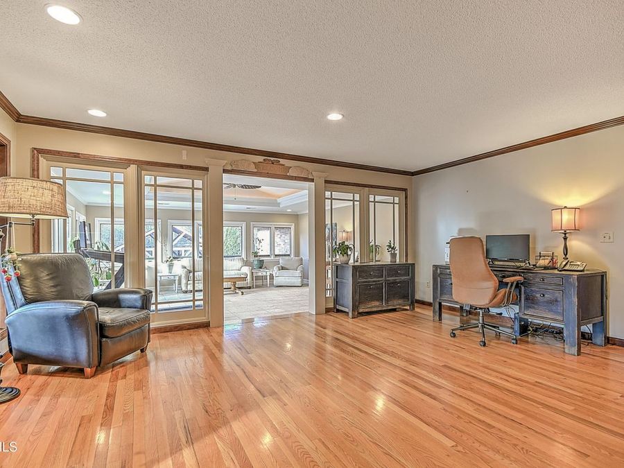 Property Image 38