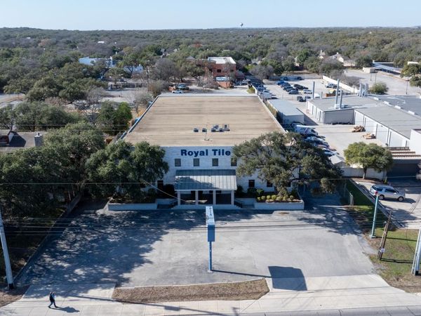 16209 San Pedro, Hollywood Park, TX 78232