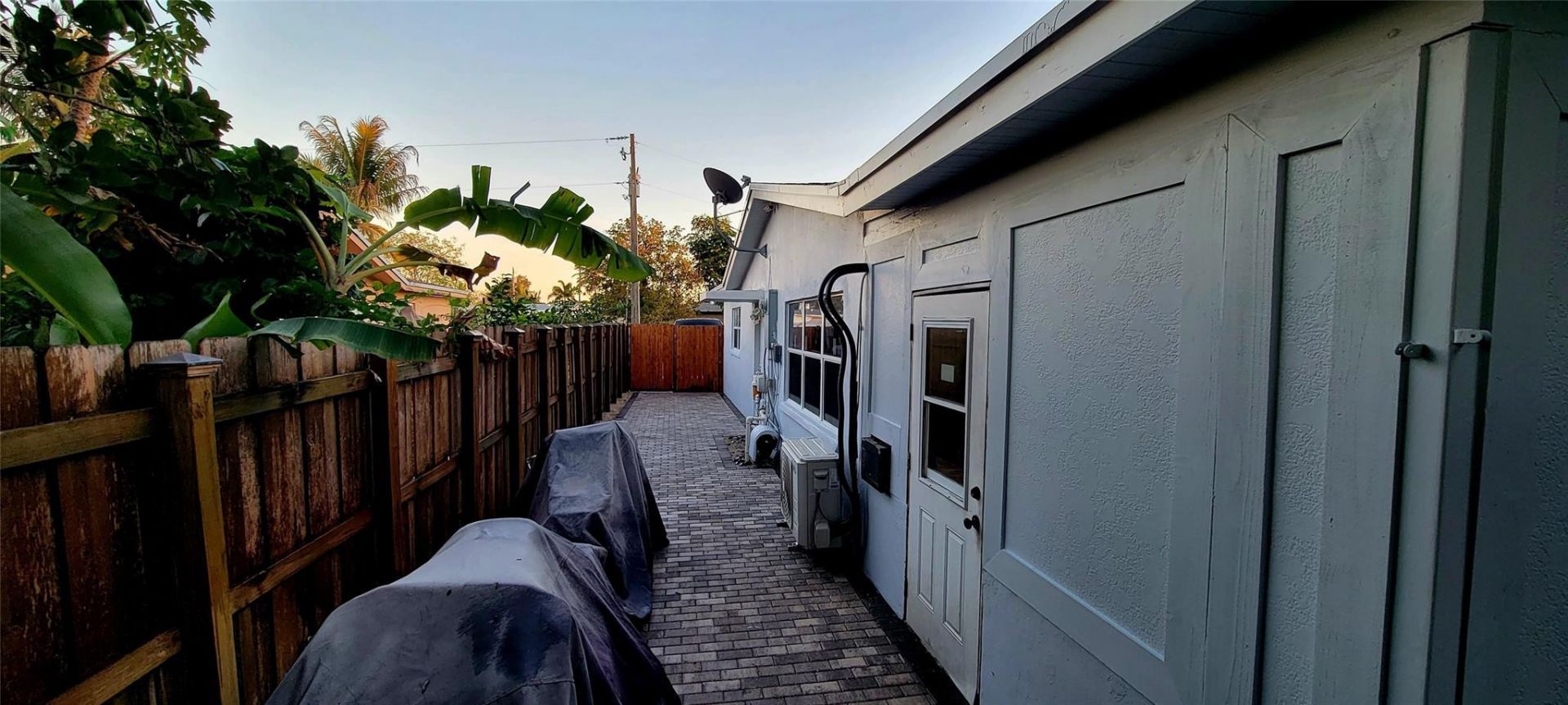 4153 NW 47th Terrace, Lauderdale Lakes, FL 33319 Photo